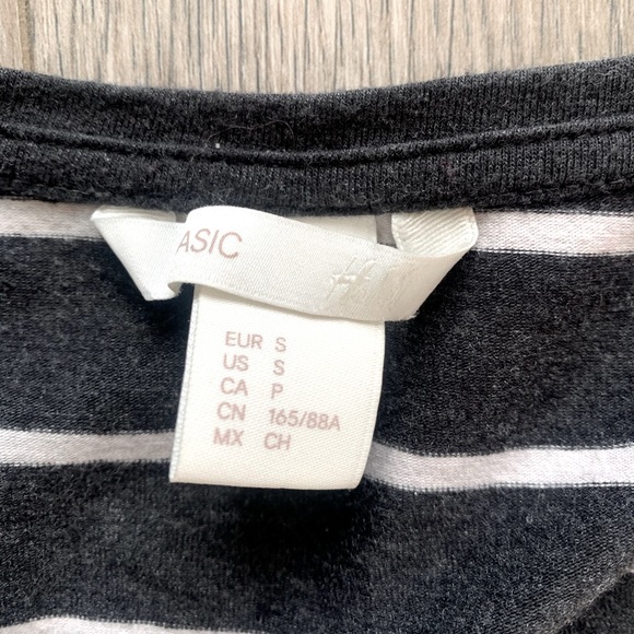 H&M Basic Striped T-Shirt Dress - Picture 2 of 3